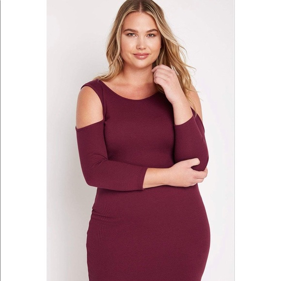 Burgundy Curvy Cold Shoulder Midi Dress - Picture 3 of 6